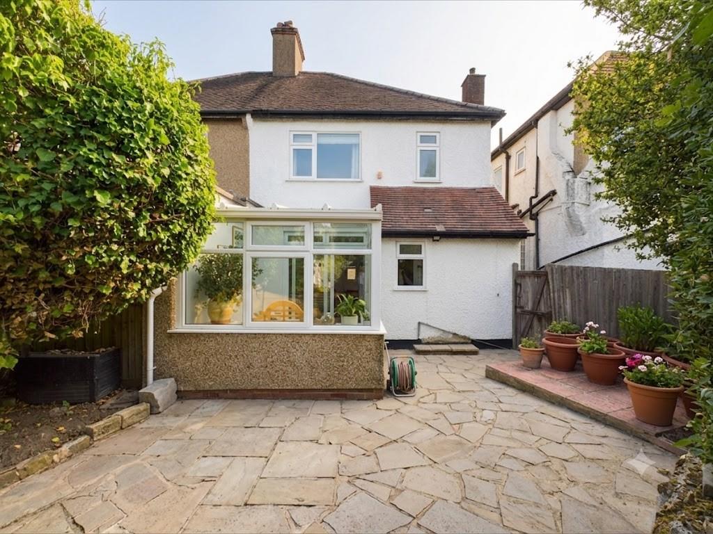 Deans Lane, Edgware, HA8, Edgware